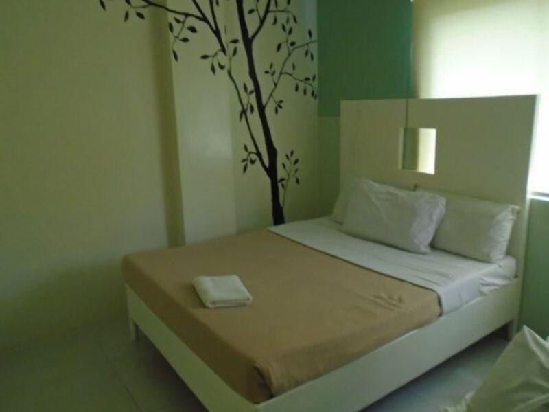 Empire Suites Hotel Puerto Princesa Exterior photo