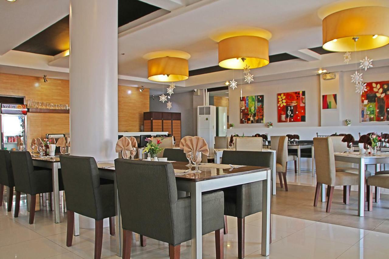Empire Suites Hotel Puerto Princesa Exterior photo